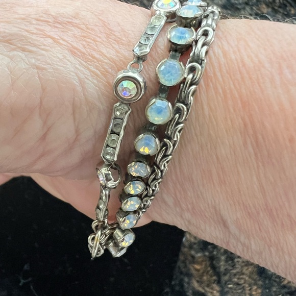 Sorrelli 7” Bracelet. All Rhinestones in tact great condition - Picture 3 of 6